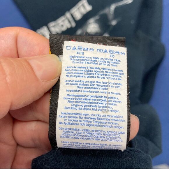 Disney The Lion King The Broadway Musical T- Shirt SZ Small Black Silver Cotton - Picture 6 of 8